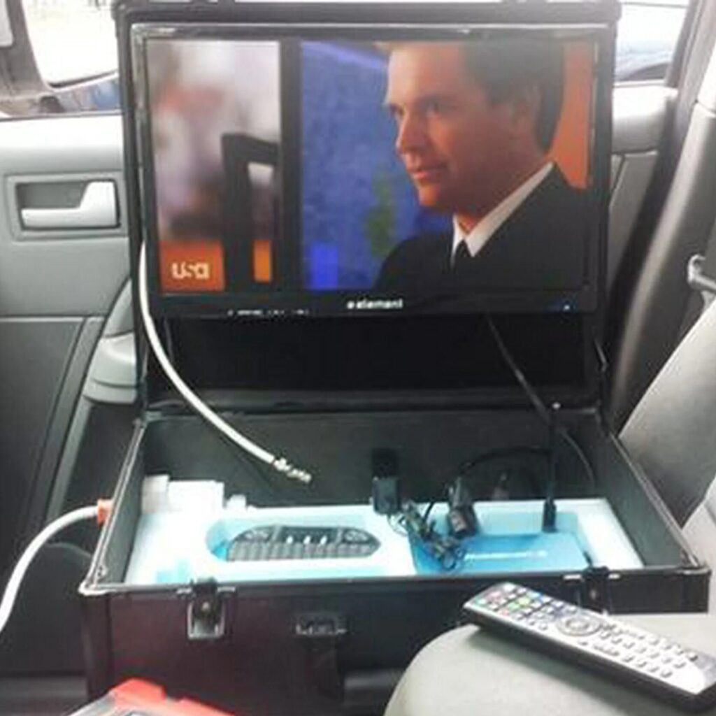 Home tv antenna for RV